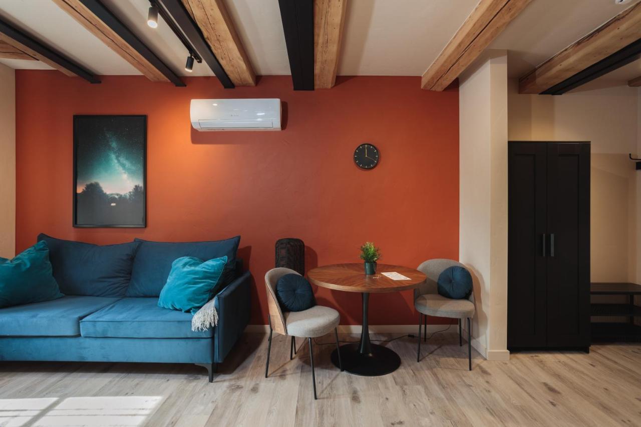 Colonel Suites & Apartments Рига Экстерьер фото