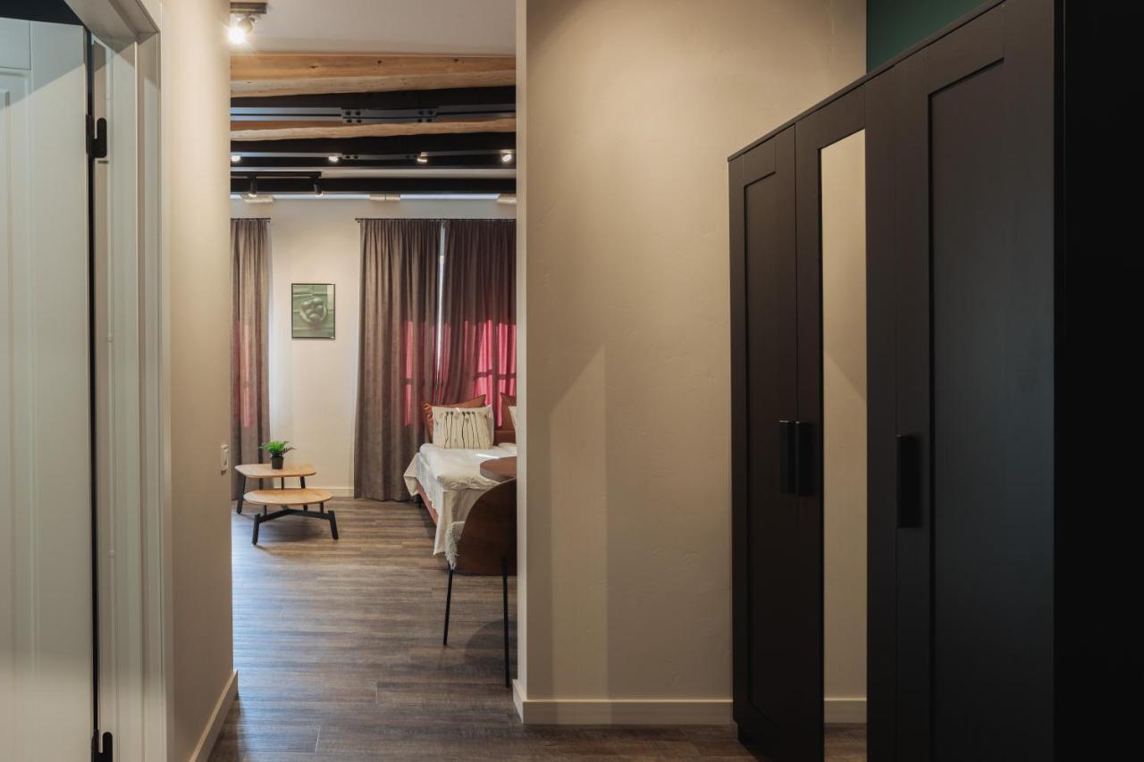 Colonel Suites & Apartments Рига Экстерьер фото