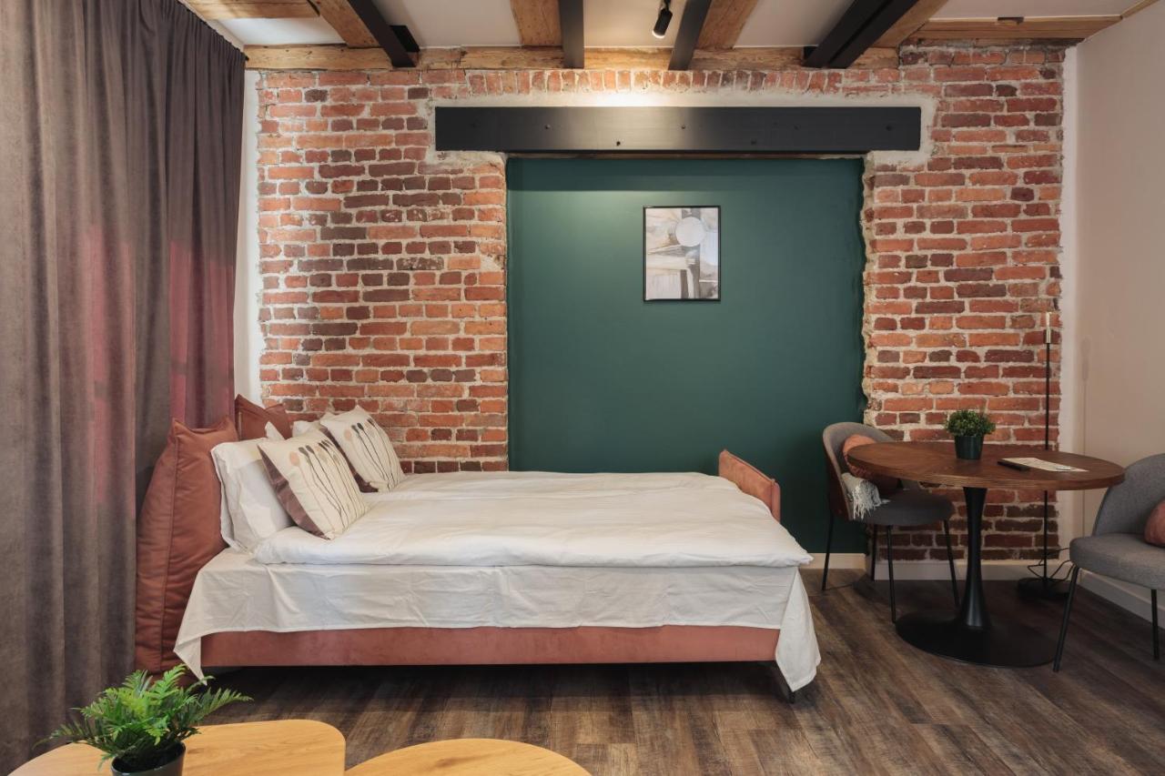 Colonel Suites & Apartments Рига Экстерьер фото