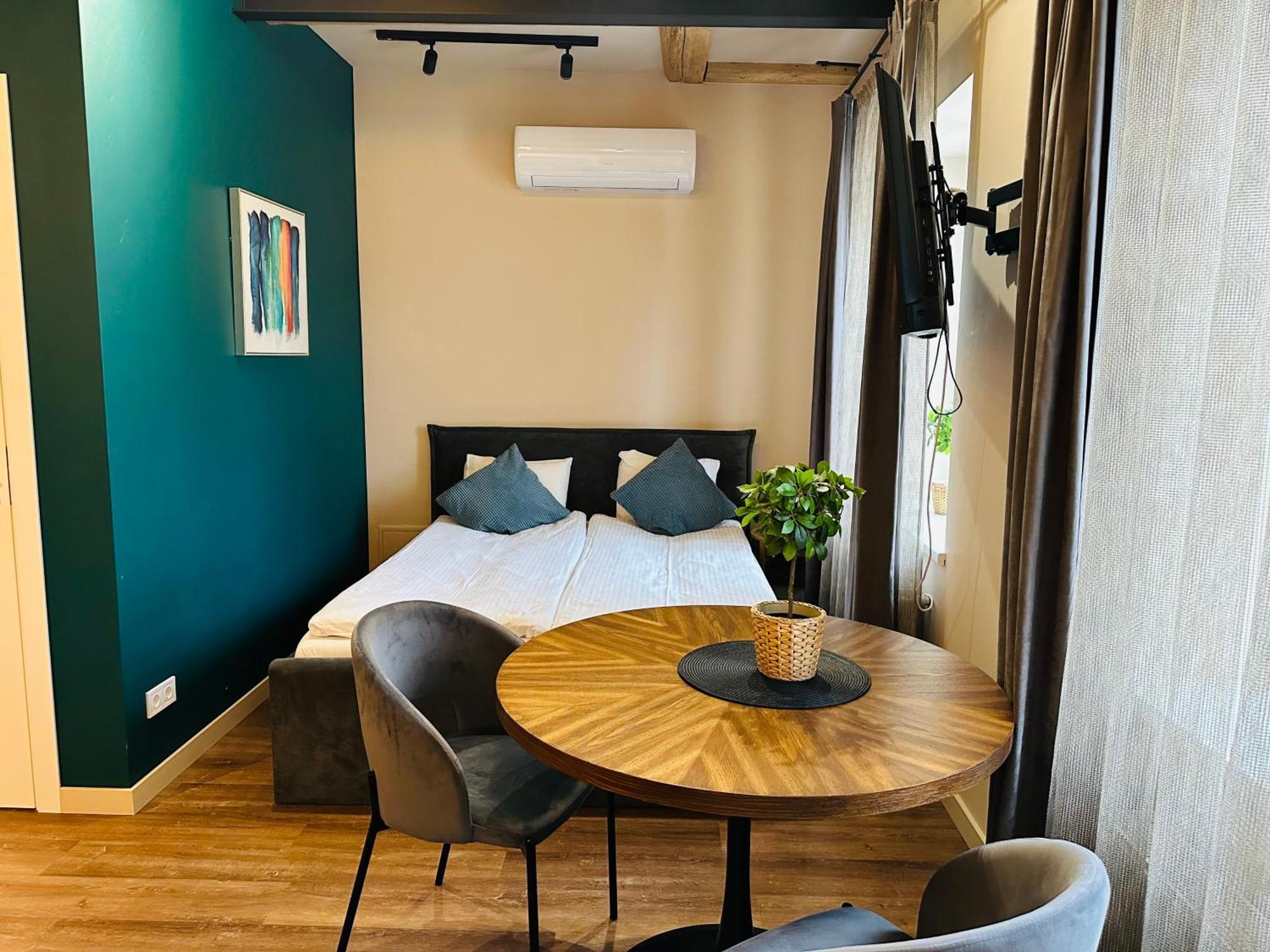 Colonel Suites & Apartments Рига Экстерьер фото