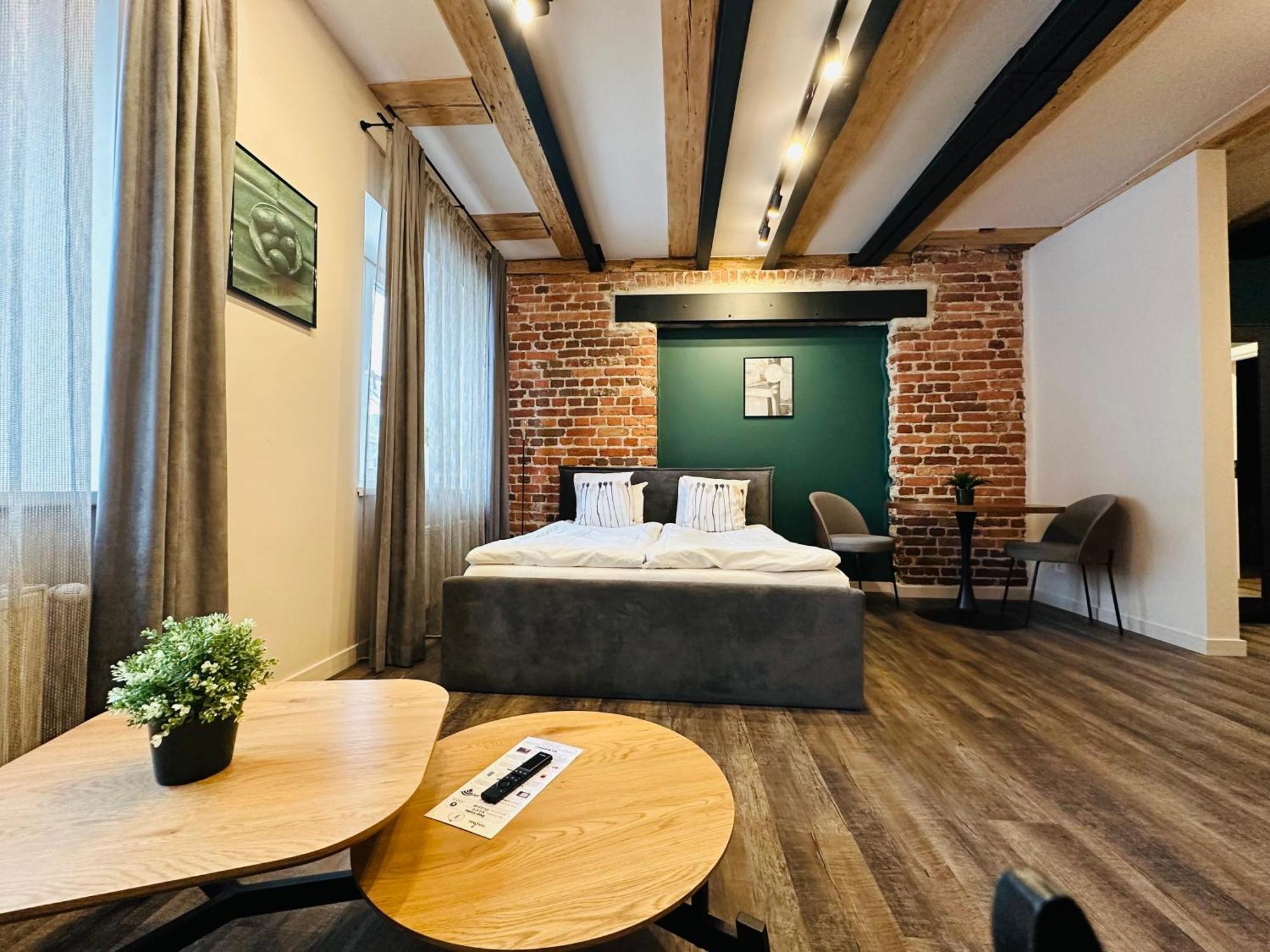 Colonel Suites & Apartments Рига Экстерьер фото