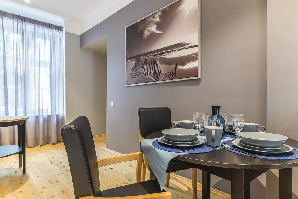 Colonel Suites & Apartments Рига Экстерьер фото