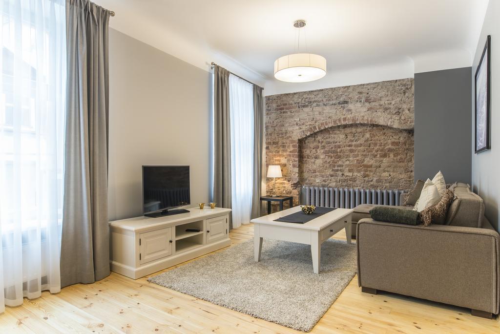 Colonel Suites & Apartments Рига Экстерьер фото