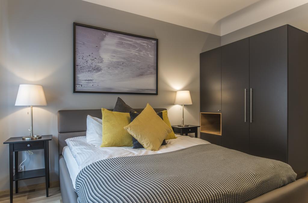 Colonel Suites & Apartments Рига Экстерьер фото