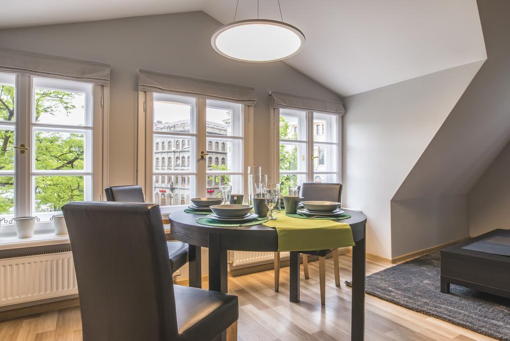 Colonel Suites & Apartments Рига Экстерьер фото