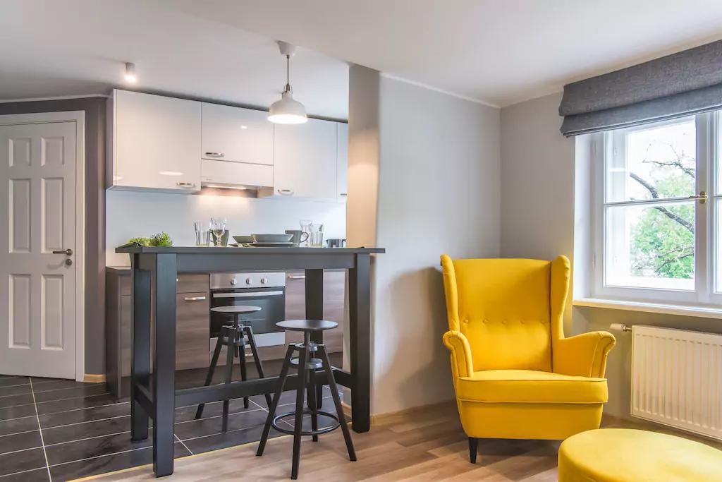 Colonel Suites & Apartments Рига Экстерьер фото