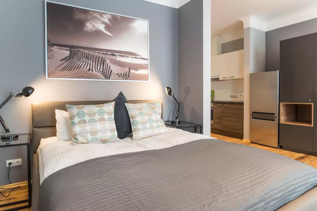 Colonel Suites & Apartments Рига Экстерьер фото