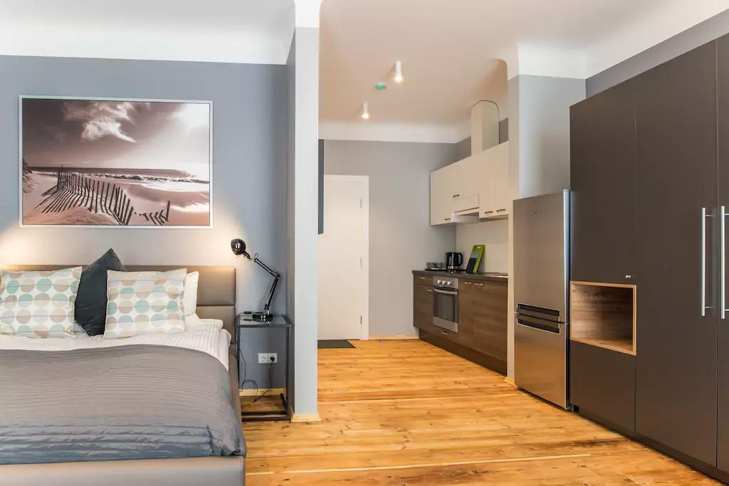 Colonel Suites & Apartments Рига Экстерьер фото