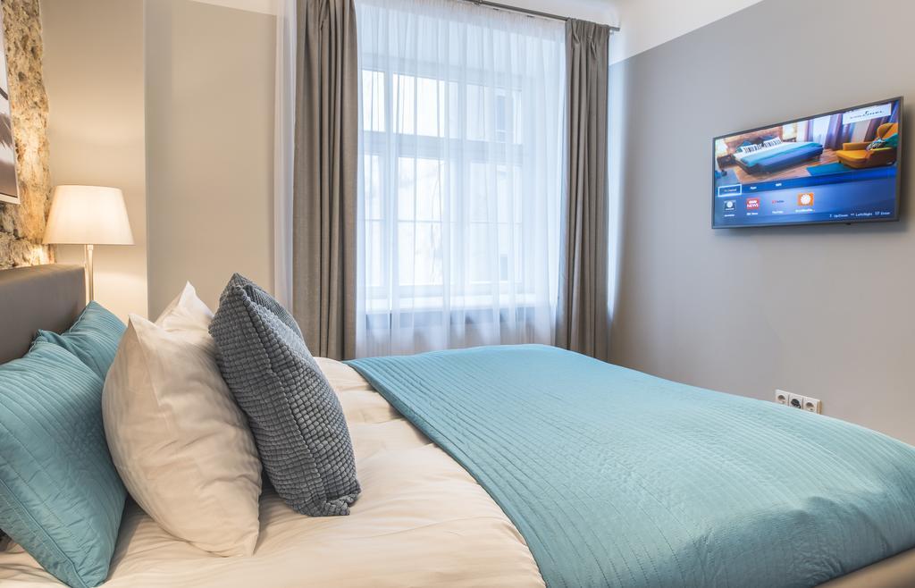 Colonel Suites & Apartments Рига Экстерьер фото