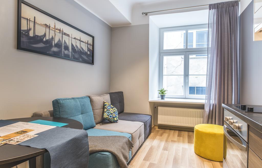 Colonel Suites & Apartments Рига Экстерьер фото